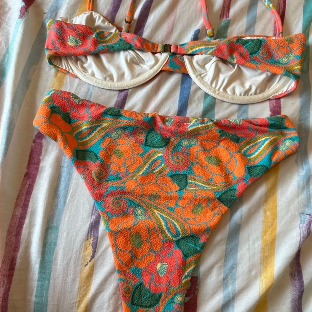 FARM Rio Multicolor Floral Bikini - Picture 4 of 5